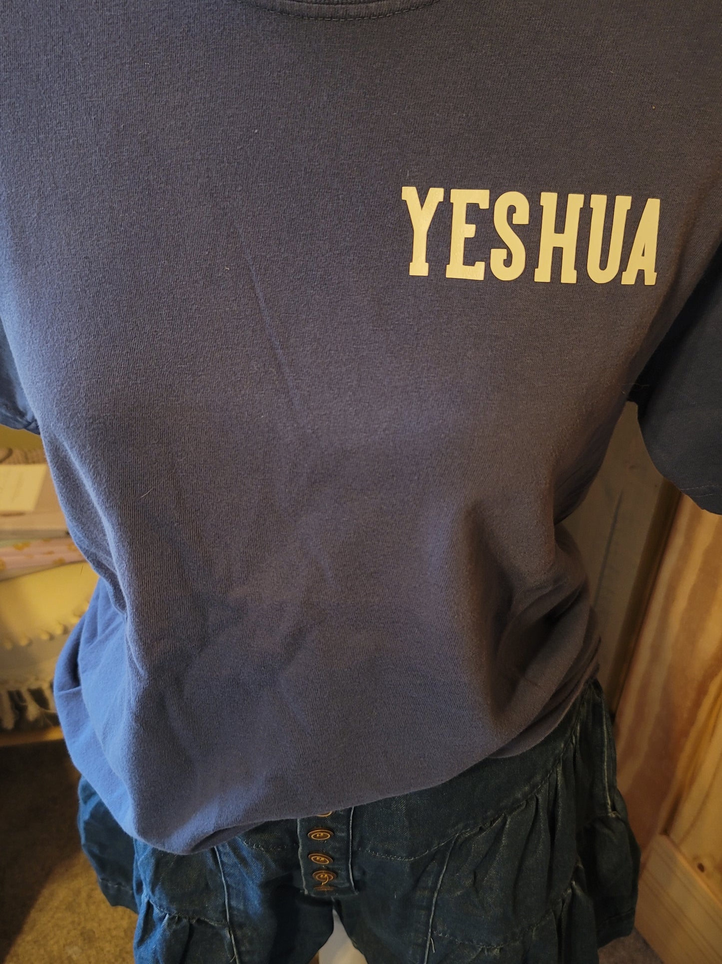 Yeshua tee